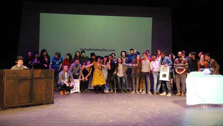 Foto de familia con premiad@s e organización Foto de familia con premiad@s e organización